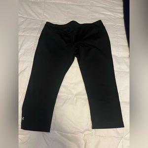 Under armour black Capri legging large